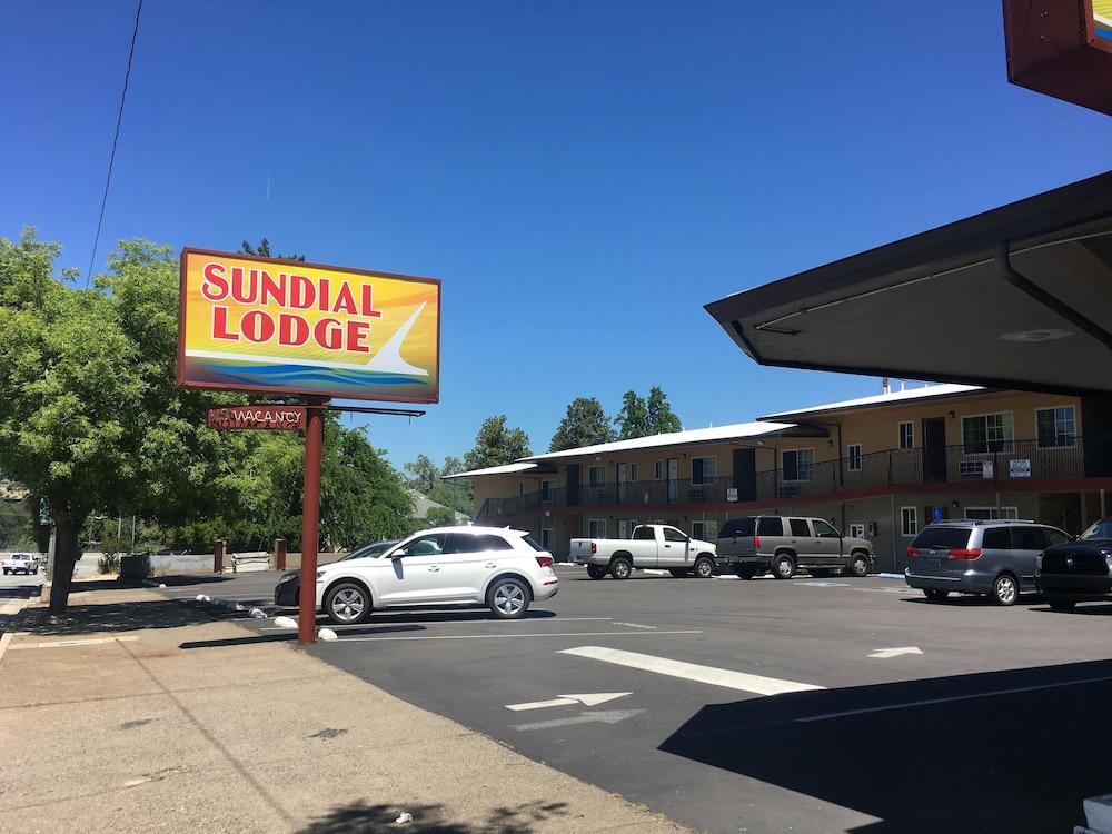 Sundial Lodge Redding Eksteriør billede