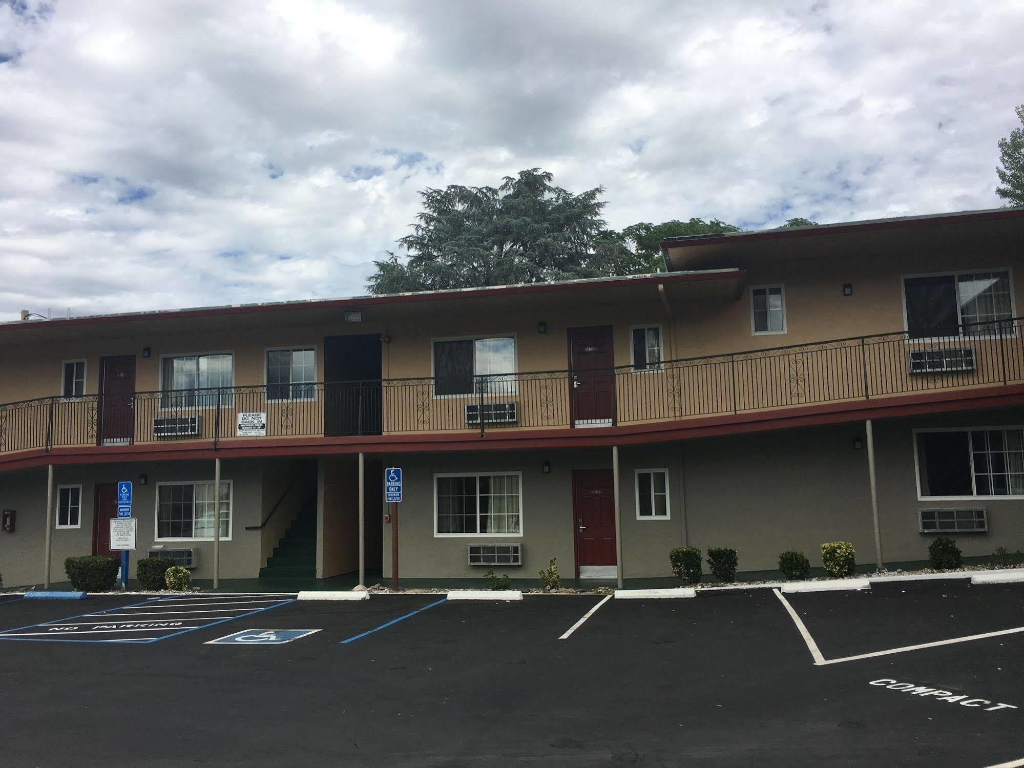Sundial Lodge Redding Eksteriør billede